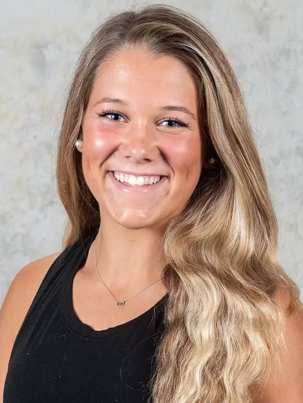 Madeline Major Headshot