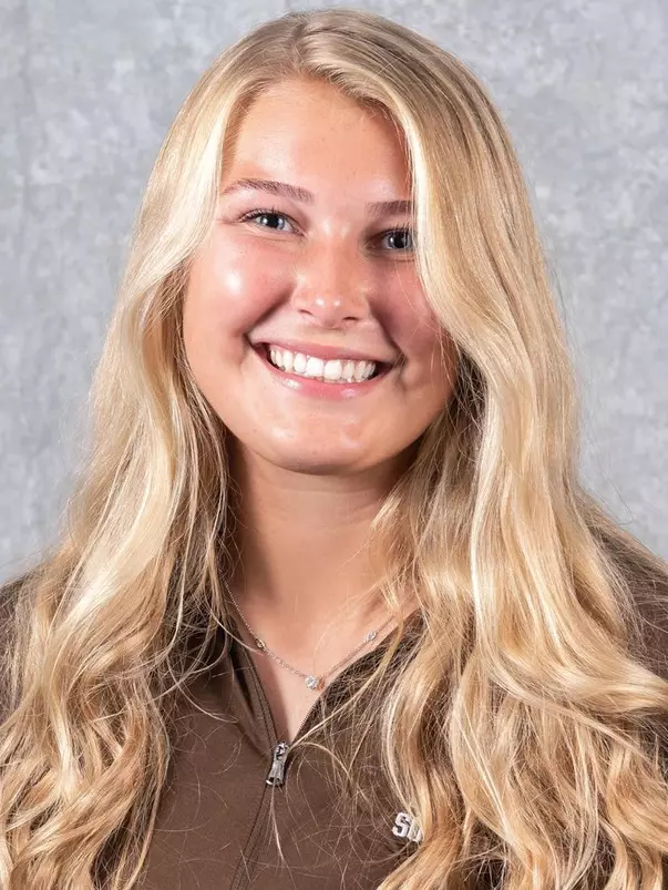 Celia Eitzel Headshot