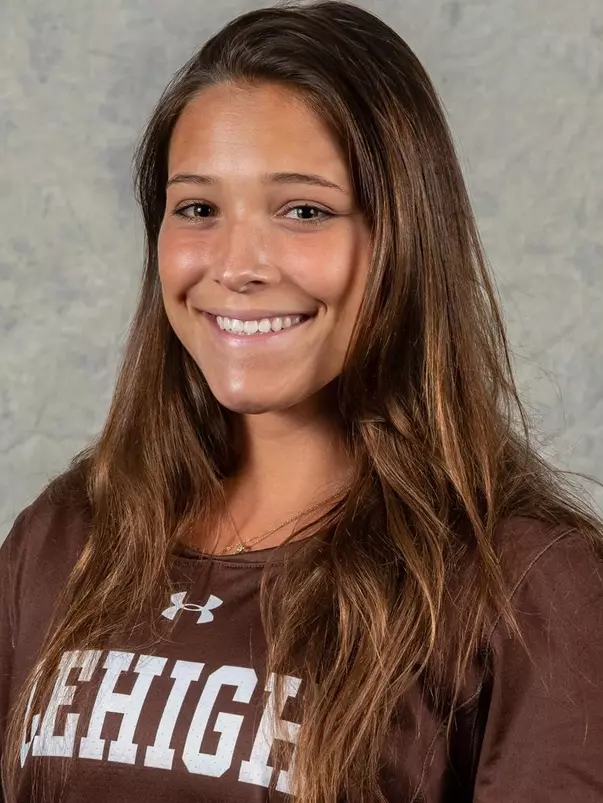 Lily Salcedo Headshot