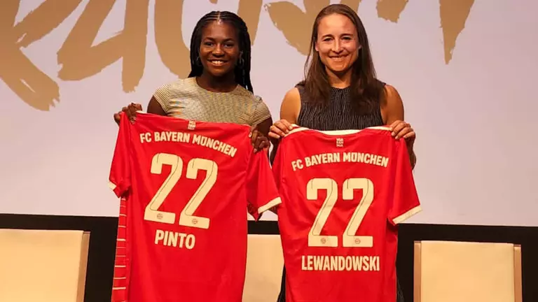 Lewandowski Participates in “Reds Against Racism” Roundtable Through Former Club