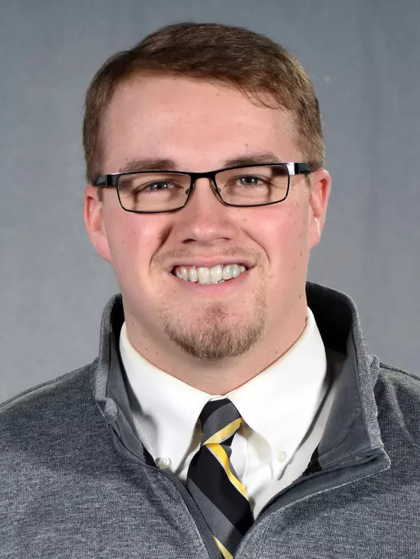 L.J. Smith CCC Headshot