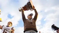 Kevin Cahill w Trophu 4972