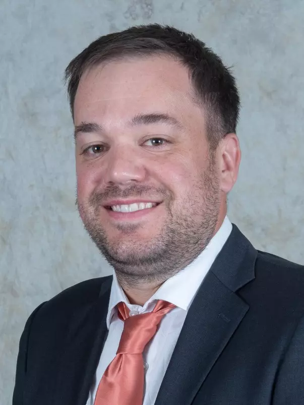 Patrick Frost Headshot