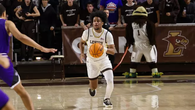 Nasir Whitlock vs Holy Cross