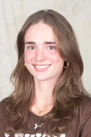 Hannah McConnell Headshot 27