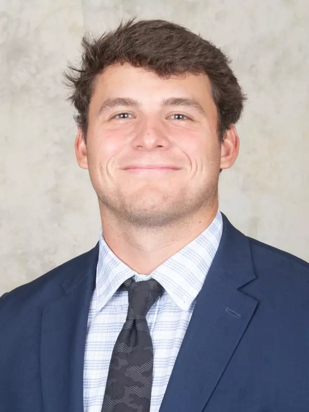 Kasey Heath headshot 26-27