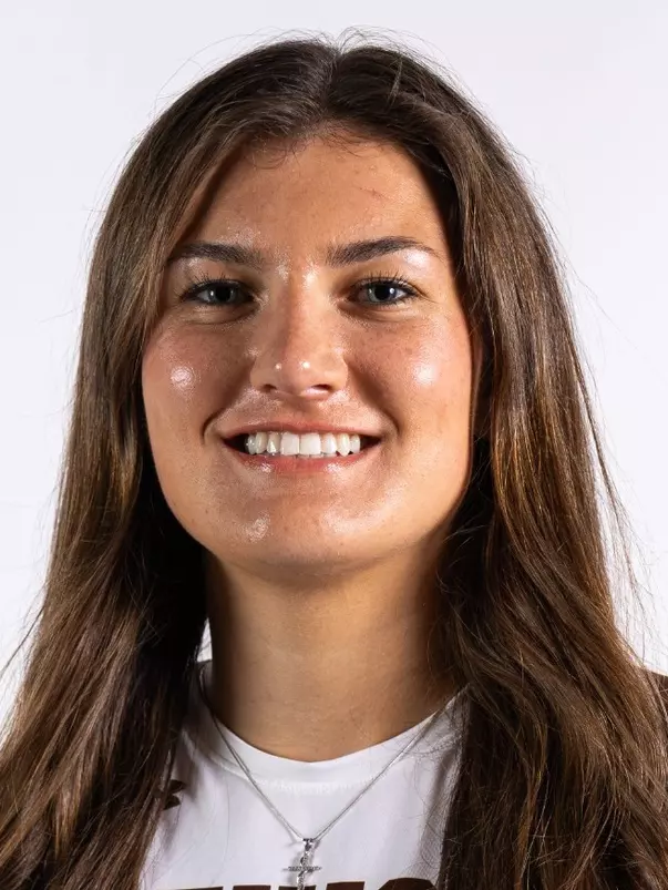 Olivia Lasee headshot 26-27