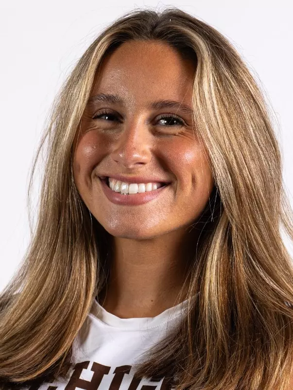 SOphia bond headshot 26-27