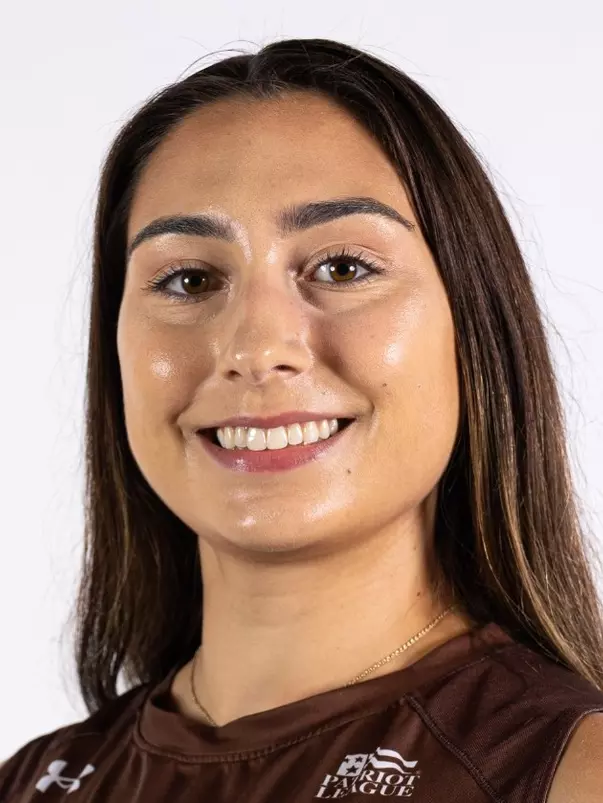 Natalie Luscomb headshot 26-27