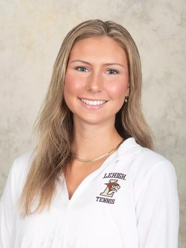 Margaux DeVaul headshot