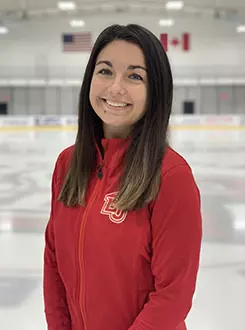 Emma Marnik headshot