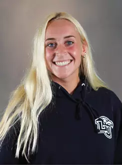 Maggie Burris headshot