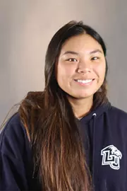 Regan Robinson headshot