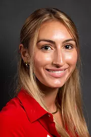 Melanie Dini headshot