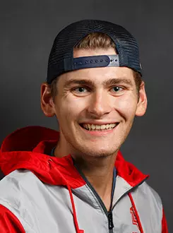 Hayden Russell headshot