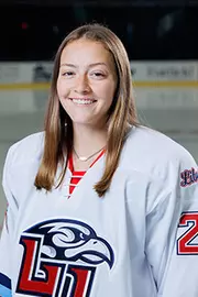 Laura Arfstrom headshot