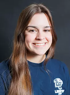 Gabrielle Hanna headshot