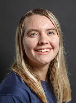 Chloe Taylor headshot