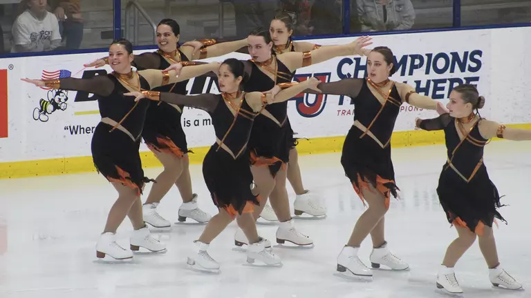 Synchronized skaters to compete in Connecticut after traveling through New York City