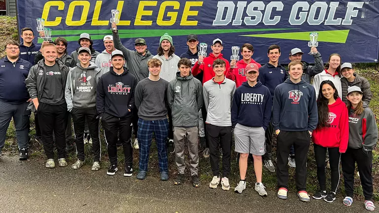 Disc golfers save par at CDG Nationals paced by DI men’s team’s sixth-place showing
