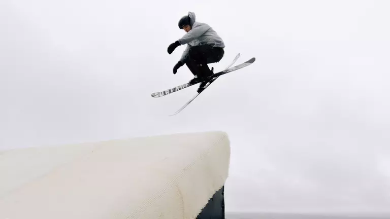 Skiers, snowboarders enjoy home-slope advantage for USCSA events at Snowflex