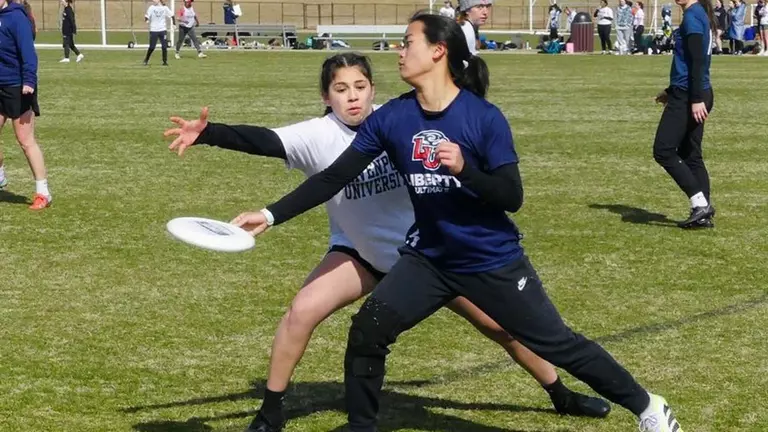Women’s ultimate challenges champions at Rodeo tournament, preps for postseason