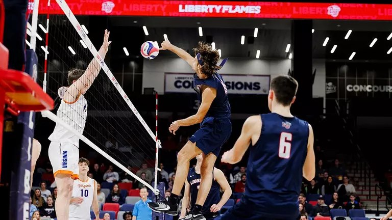 Men’s volleyball battles odds to reach East Coast Championship semifinals before falling to eventual champion UCF