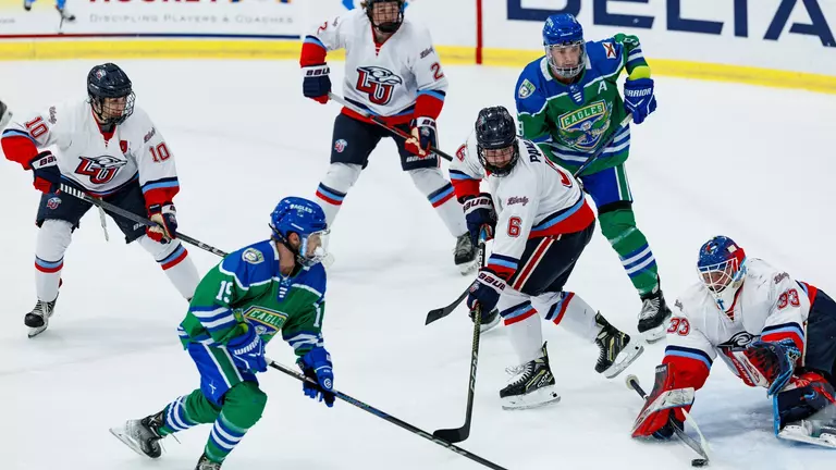 DII Flames sweep Southeast Region rival Eagles to go to 4-0