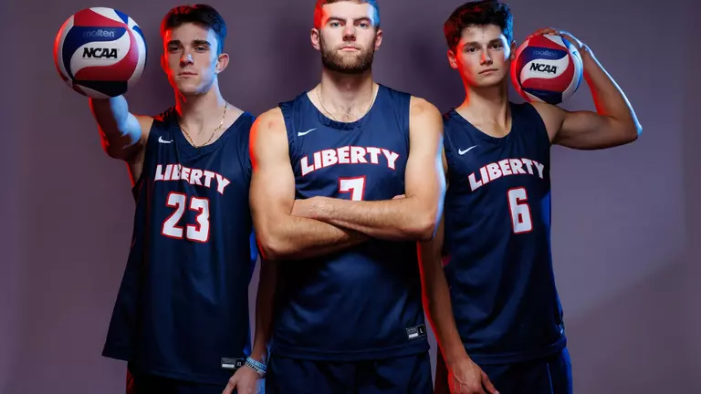 Men’s volleyball swept by host SVU in exhibition opener