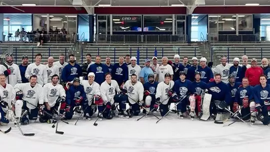 DII men's hockey alumni game
