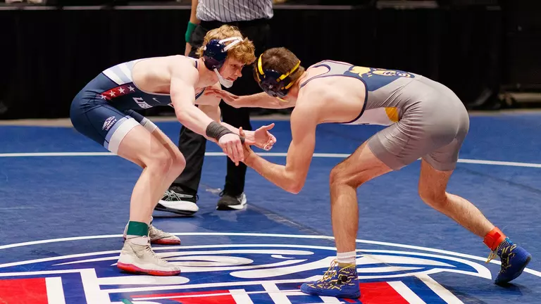 Men’s wrestlers roll over Golden Bears in final dual match, first in LaHaye Event Space