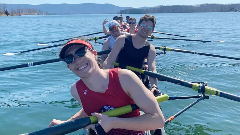 Rowers make strides over Spring Break, reap positive results at first regatta in Georgia