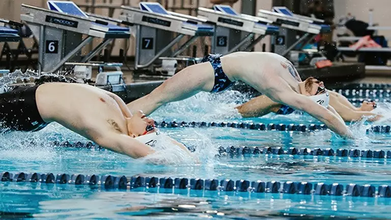Men’s swim team honors seniors, pushes through last few weeks of training before nationals in Arizona