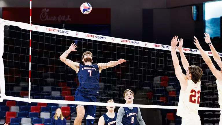 Men’s volleyball teams exit early from East Coast Championships at Maryland