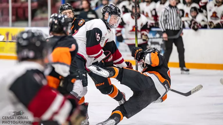 Walk-on forward Huygen adds size, speed, depth to DI Flames roster