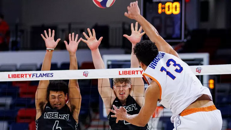 Men’s volleyball puts away UVA in straight sets in season opener after midnight