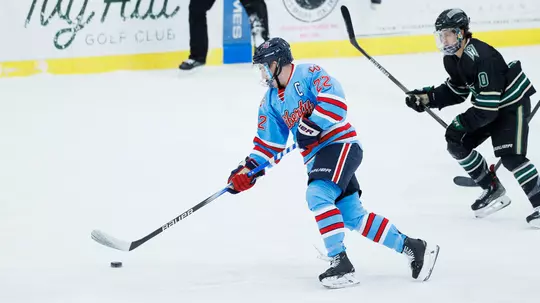 DI men's hockey senior captain Sam Feamster