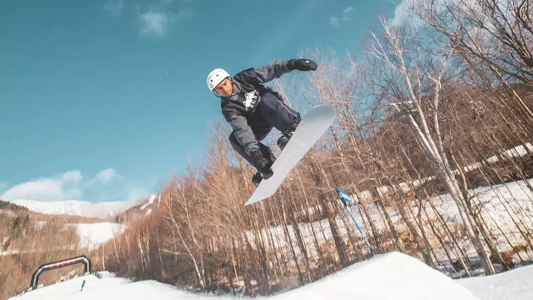 Men’s skiers, snowboarders silver medalists in USCSA Slopestyle, overall