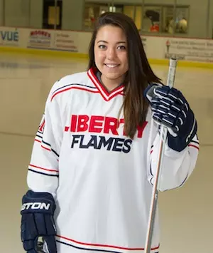 Claire Myers headshot