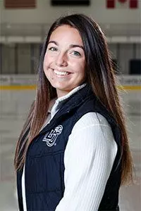 Emma Marnik headshot