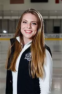 Olivia Walker headshot