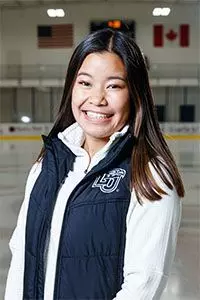 Rebekah McBrayer headshot