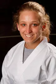 Leah Deaton headshot