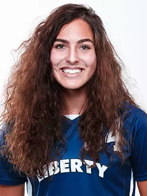 Savannah Holmes headshot
