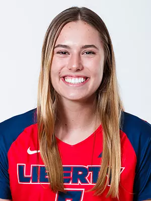 Julia Mangum headshot