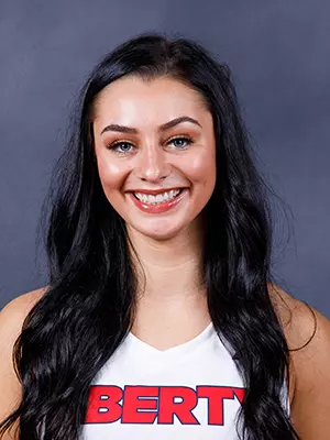 Sophia d'Oliveira headshot