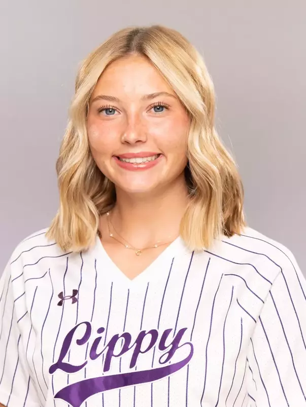 Courtney Saur