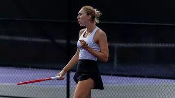 Mariia Dolzhenko celebrating a point