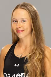 Ullrich, Laura headshot