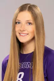 Ella Durham headshot
